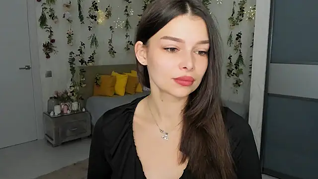 ContinentOfTranquility online show from December 4, 1:04 am