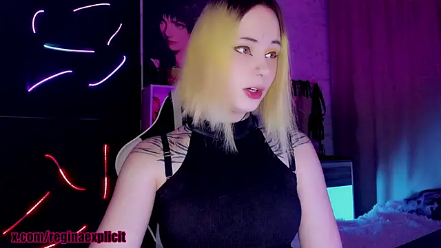 Snapshot of snake__bites chatting on October 2, 9:11 pm snake  bites online show from October 2, 9:11 pm