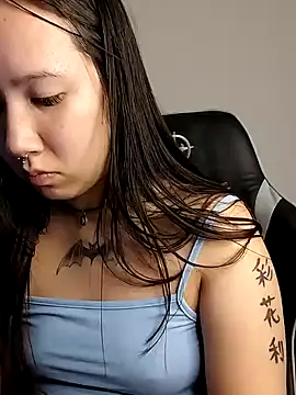 Japabaixinha online show from January 18, 3:42 am