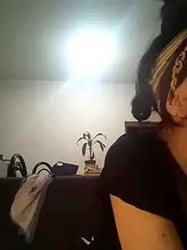 Snapshot of gala2 chatting on January 29, 12:33 am gala2 online show from January 29, 12:33 am