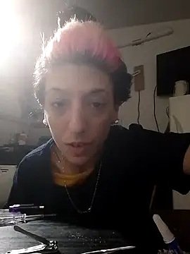 Snapshot of gala2 chatting on September 18, 1:57 pm gala2 online show from September 18, 1:57 pm