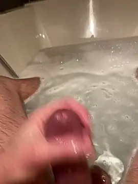 LivingLegend1978 online show from December 26, 5:08 pm