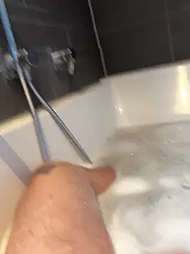 LivingLegend1978 online show from February 14, 2:58 pm