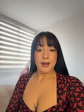 keilelewis online show from August 3, 6:00 pm