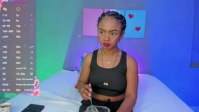 EmmaSmith06 online show from November 7, 5:13 pm