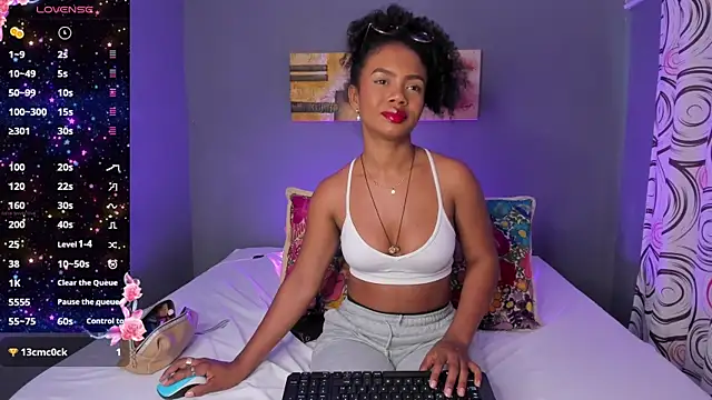 EmmaSmith06 online show from November 26, 5:14 pm