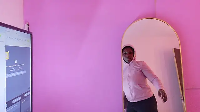 LoveQueen2 online show from March 4, 11:49 am