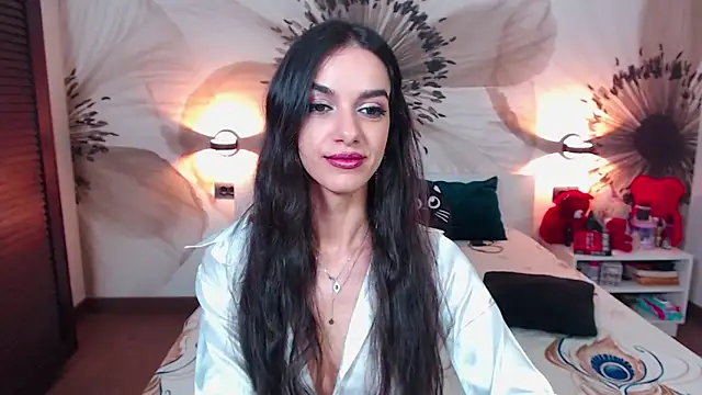 KatherineBisou online show from November 3, 7:04 pm