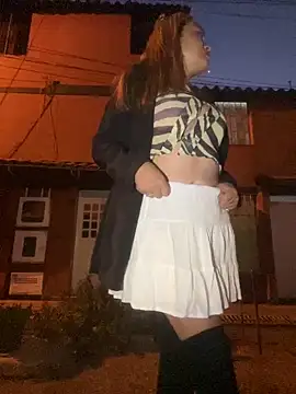 Snapshot of Afroditecash chatting on January 18, 11:33 pm Afroditecash online show from January 18, 11:33 pm