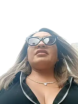 Snapshot of Afroditecash chatting on November 12, 5:46 pm Afroditecash online show from November 12, 5:46 pm