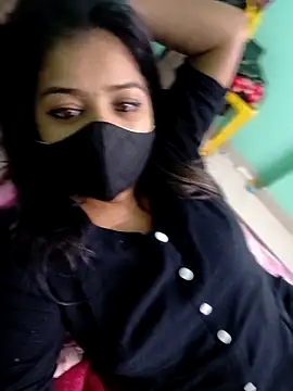 Monalisa Singh online show from November 23, 6:19 pm