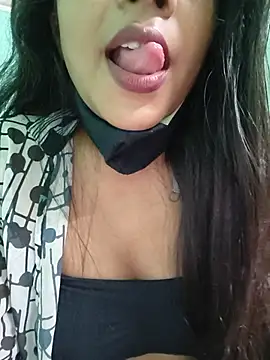 Snapshot of Monalisa_Singh chatting on August 2, 6:06 pm Monalisa Singh online show from August 2, 6:06 pm
