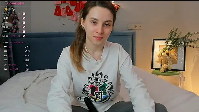 Snapshot of DonnaBurkee chatting on January 22, 4:12 pm DonnaBurkee online show from January 22, 4:12 pm