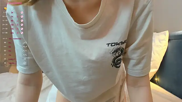 Snapshot of DonnaBurkee chatting on March 13, 7:17 pm DonnaBurkee online show from March 13, 7:17 pm