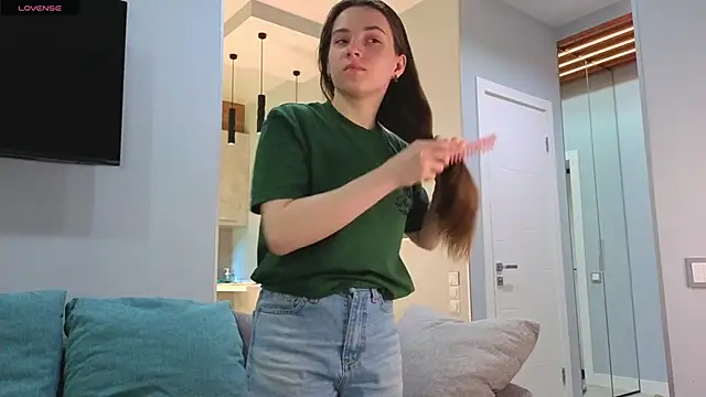 Snapshot of DonnaBurkee chatting on September 30, 4:06 am DonnaBurkee online show from September 30, 4:06 am