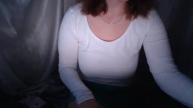 Burberrry  online show from November 10, 3:00 pm