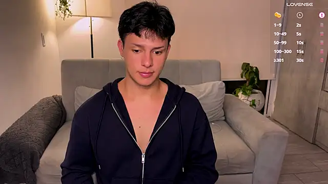 Alexxblue online show from December 4, 4:00 am