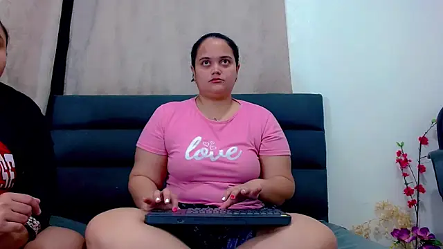 brunnette hot online show from February 12, 10:54 am