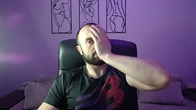 brindlefly6969 online show from November 12, 12:16 pm