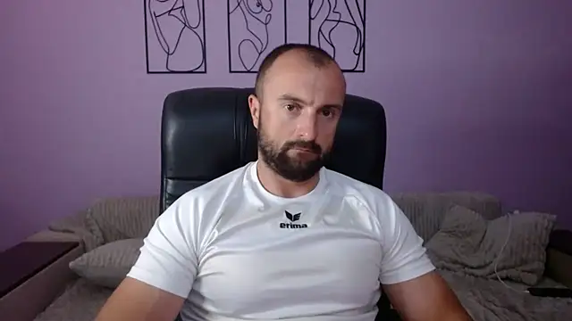 brindlefly6969 online show from July 1, 10:50 am