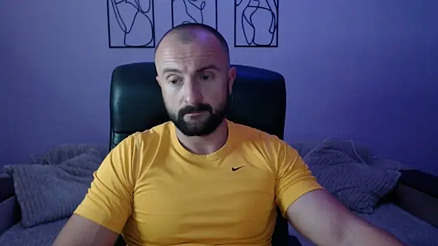 brindlefly6969 online show from July 22, 11:13 am