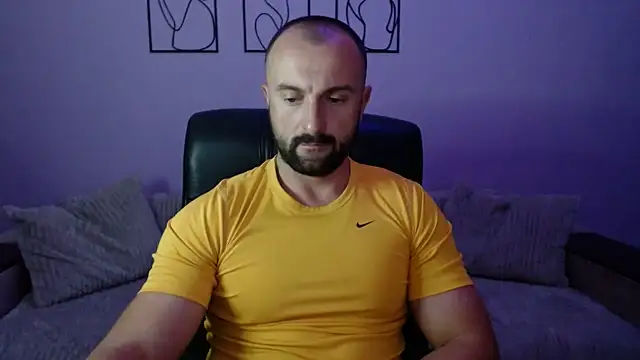 brindlefly6969 online show from July 24, 11:08 am
