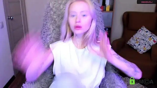 MalenaErnman online show from December 22, 11:00 am