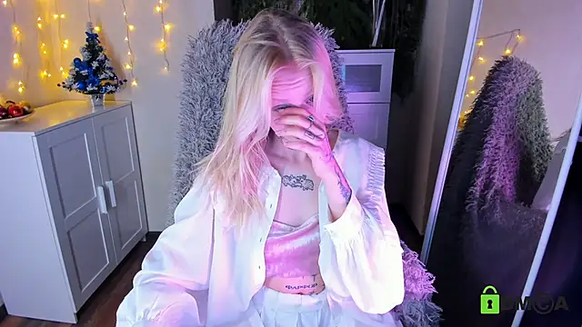 MalenaErnman online show from December 27, 1:18 pm