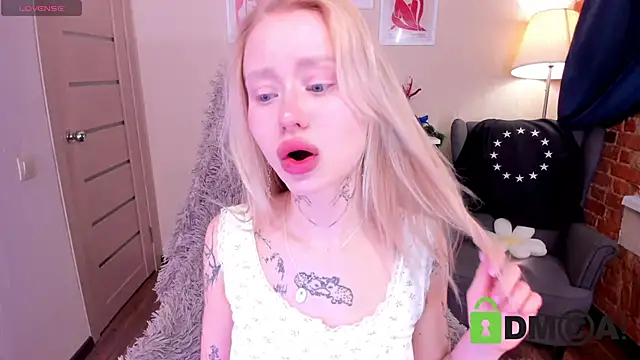 MalenaErnman online show from January 15, 10:27 am