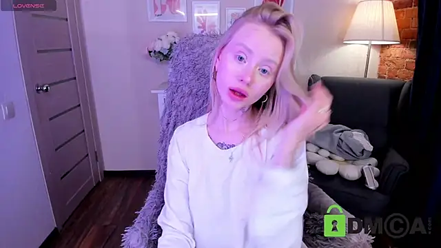 MalenaErnman online show from January 20, 1:21 pm