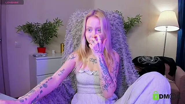 MalenaErnman online show from January 25, 10:40 am