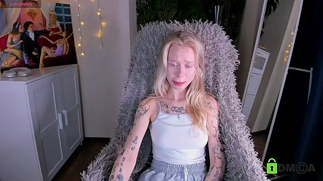 MalenaErnman online show from February 27, 10:37 am