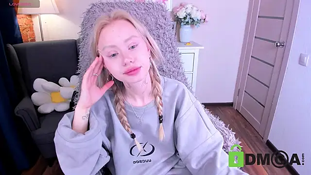 MalenaErnman online show from March 2, 10:35 am