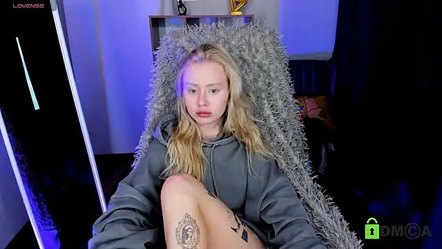 MalenaErnman online show from March 5, 2:01 pm