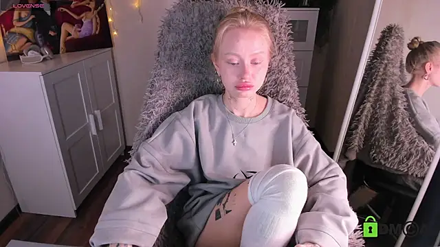 MalenaErnman online show from March 7, 10:35 am