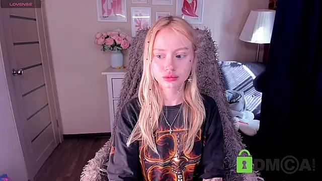 MalenaErnman online show from March 22, 11:00 am