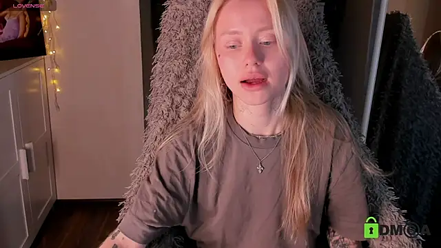 MalenaErnman online show from September 30, 8:52 am