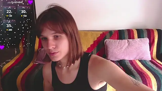 Snapshot of Your_Hand_In_mine chatting on March 6, 5:22 pm Your Hand In mine online show from March 6, 5:22 pm