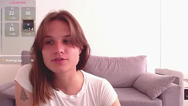 Snapshot of Your_Hand_In_mine chatting on September 9, 6:29 pm Your Hand In mine online show from September 9, 6:29 pm