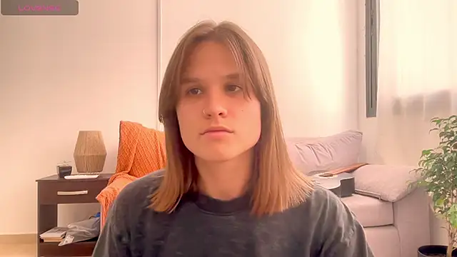 Snapshot of Your_Hand_In_mine chatting on November 16, 6:35 pm Your Hand In mine online show from November 16, 6:35 pm