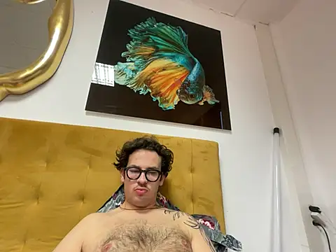 Snapshot of hardmecl chatting on March 21, 6:18 pm hardmecl online show from March 21, 6:18 pm