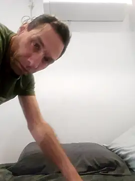 Iliketocooksquirt25 online show from September 26, 1:15 pm