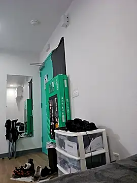 Iliketocooksquirt25 online show from October 5, 4:22 am