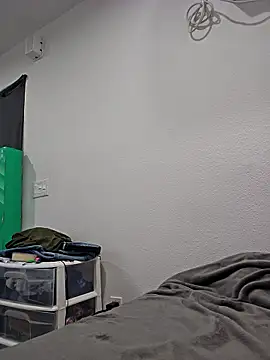 Iliketocooksquirt25 online show from January 13, 3:45 am