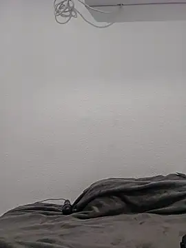 Iliketocooksquirt25 online show from February 4, 9:53 pm