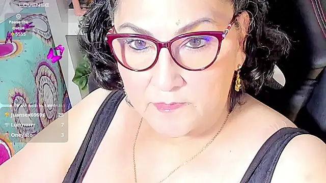 Snapshot of cataleya_mom chatting on October 22, 3:51 am cataleya mom online show from October 22, 3:51 am