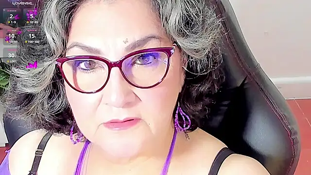 Snapshot of cataleya_mom chatting on November 5, 3:06 am cataleya mom online show from November 5, 3:06 am