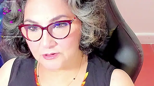 Snapshot of cataleya_mom chatting on November 5, 7:58 pm cataleya mom online show from November 5, 7:58 pm