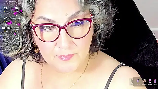 Snapshot of cataleya_mom chatting on November 10, 10:09 pm cataleya mom online show from November 10, 10:09 pm