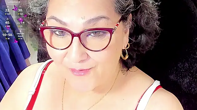 Snapshot of cataleya_mom chatting on November 12, 5:35 pm cataleya mom online show from November 12, 5:35 pm